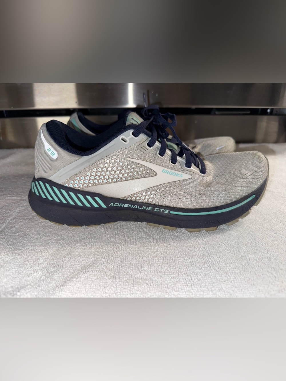 Brooks Adrenaline GTS 22 Sneakers‎ Ladies Size 9B. Gray/Blue/Teal Color, Used.